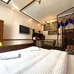 на вулиці лесі українки 19 * Lvov