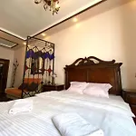 на вулиці лесі українки 19 Aparthotel *