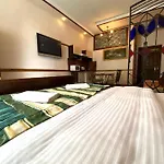 на вулиці лесі українки 19 Aparthotel *