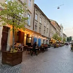 на вулиці лесі українки 19 Aparthotel