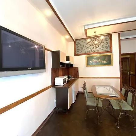 Aparthotel на вулиці лесі українки 19