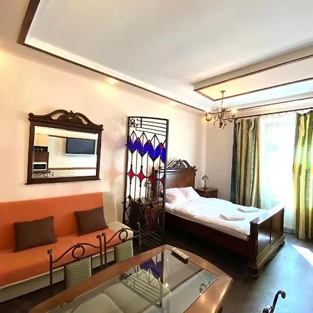 на вулиці лесі українки 19 Aparthotel