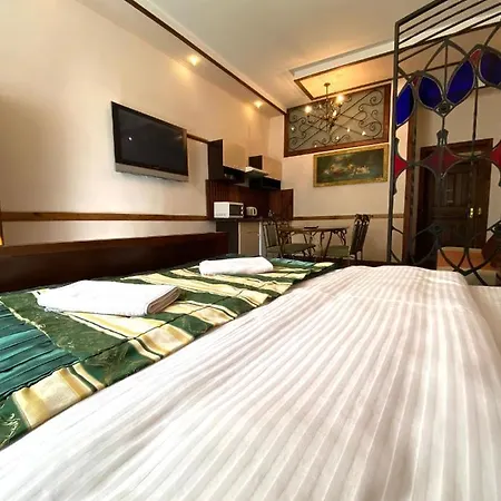 на вулиці лесі українки 19 Aparthotel *