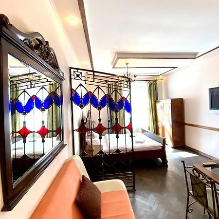 на вулиці лесі українки 19 Leópolis