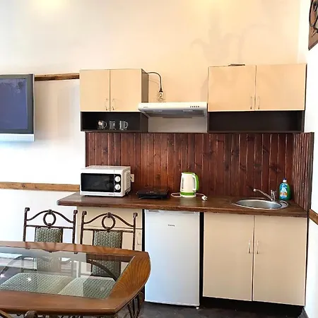 на вулиці лесі українки 19 кв 9 * Львов