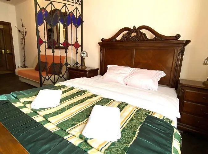 на вулиці лесі українки 19