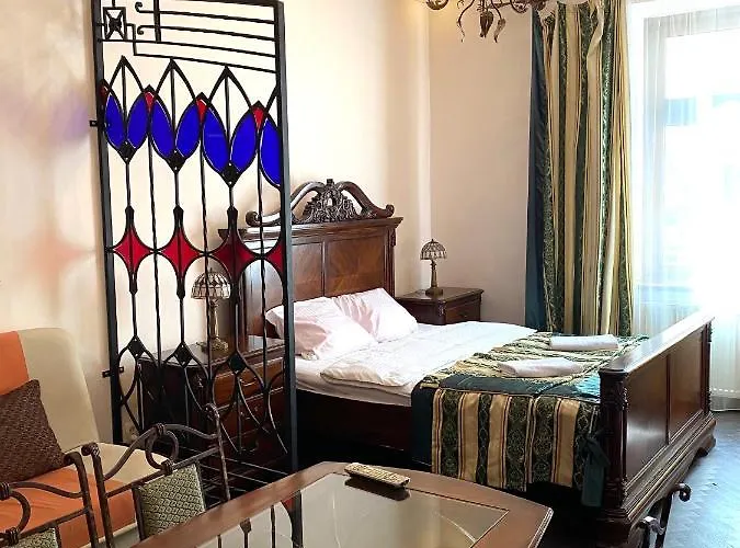 на вулиці лесі українки 19 Lviv