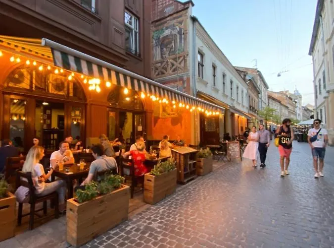 на вулиці лесі українки 19