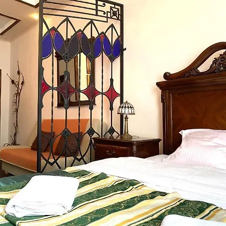 на вулиці лесі українки 19 Lviv