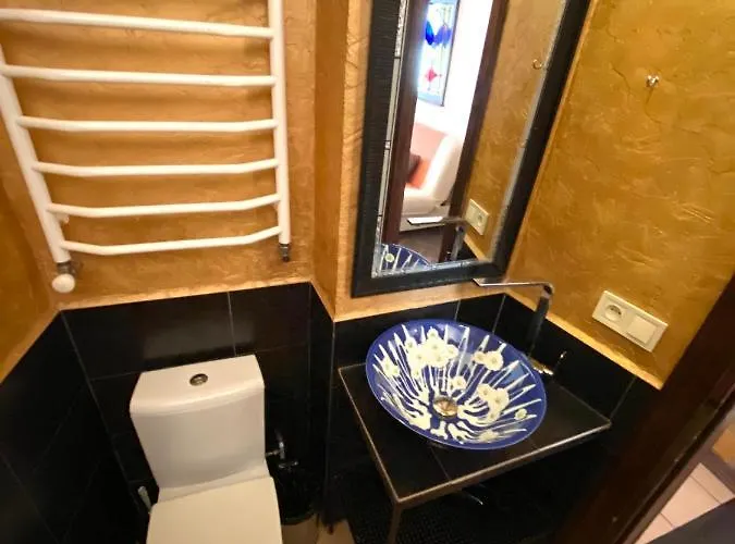 на вулиці лесі українки 19 * Leópolis